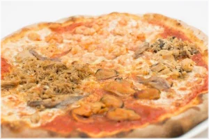 Tomaat, kaas, garnalen, mosselen en tonijn