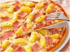 Tomaat, kaas, ham en ananas